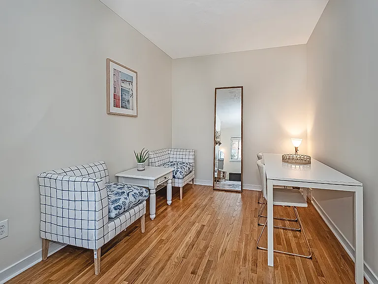 5704 Hampton St #2 — Photo 12