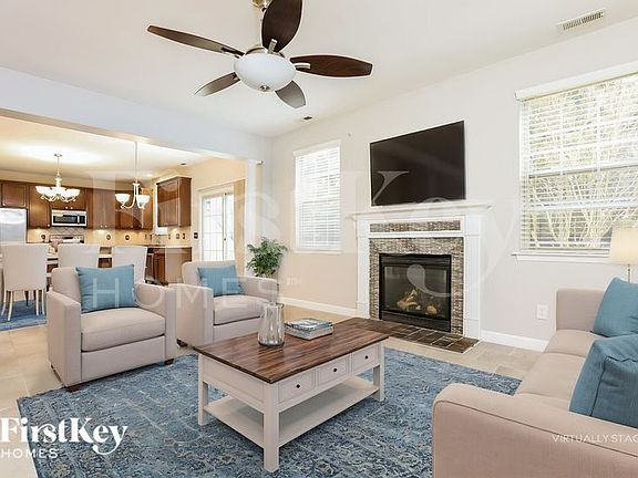 3rd image of 63 Sugarfield Ln