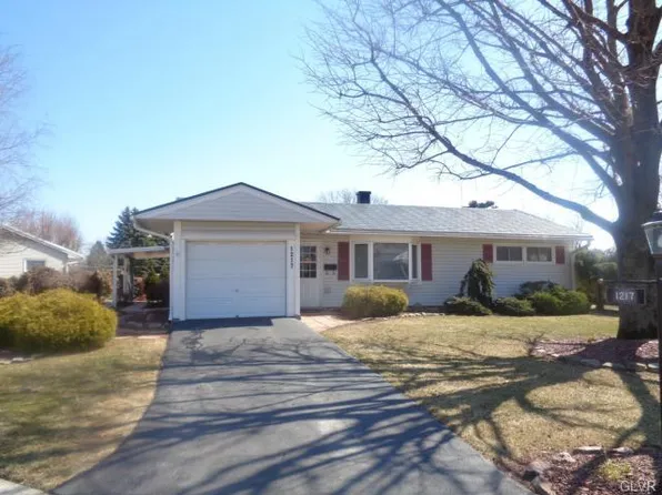 1217 Echo Dr, Whitehall, PA 18052