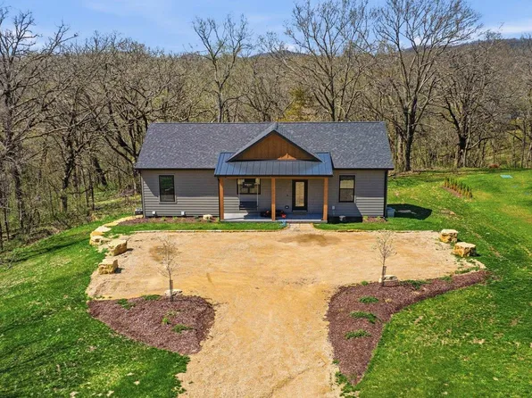 5 Blue Ridge Ct, Galena, IL 61036