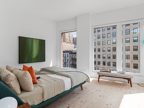 5th image of 100 Franklin St Penthouse S
