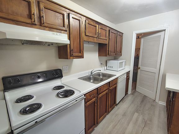 5th image of 1011 Beatty Rd #11646343