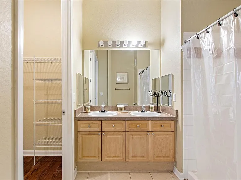 206 Terrace Ridge Cir #206 — Photo 16