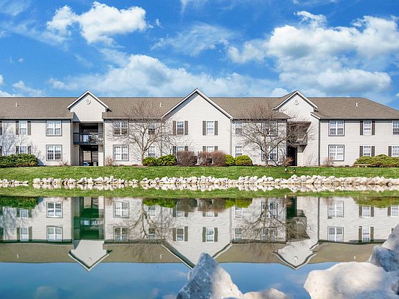 3rd image of 4711 Bay Run Dr #9-1533