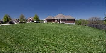 1st image of 1304 SW Foxtail Dr