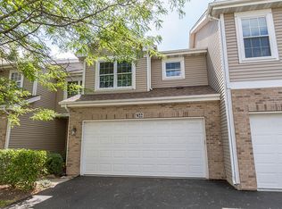 922 Willow St, Itasca, IL 60143