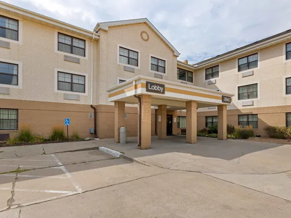 Des Moines - Urbandale, 3940 114th St, Urbandale, IA 50322