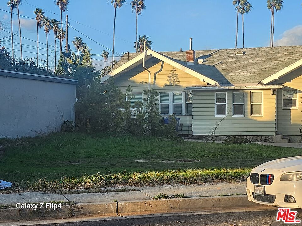 1st image of 2335 Hillcrest Dr