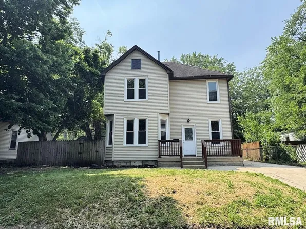 312 Park Ave, Pekin, IL 61554