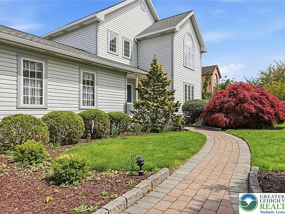 5th image of 1011 Johnston Dr
