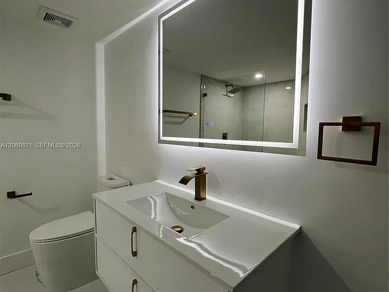 20610 NE 7th Ct — Photo 18