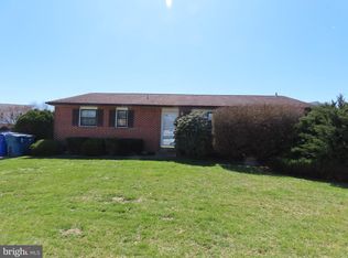 2 Jamestowne Dr, Bear, DE 19701