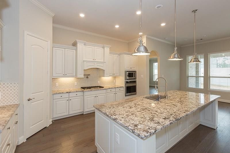 1st image of 5038 Robin Park Ct