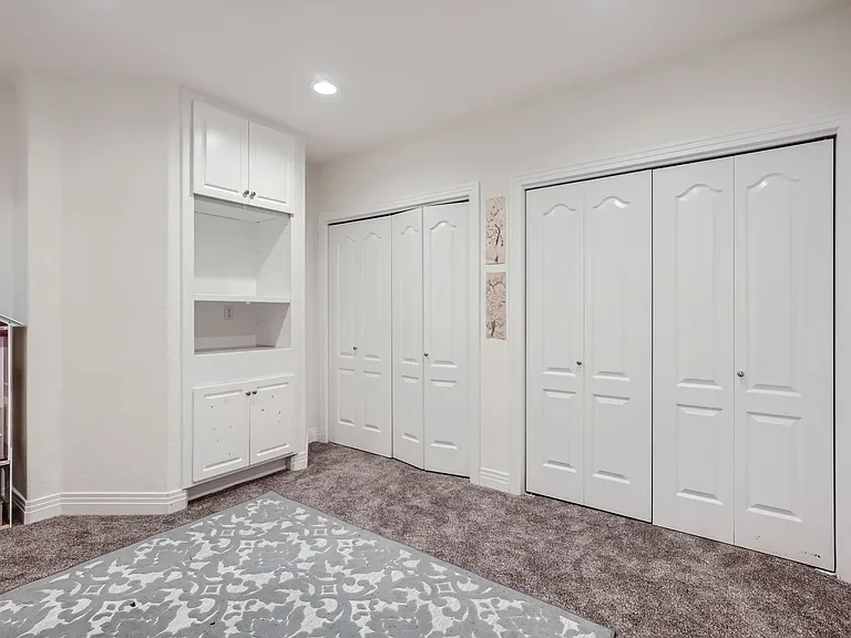 7215 Spring Creek Cir — Photo 28