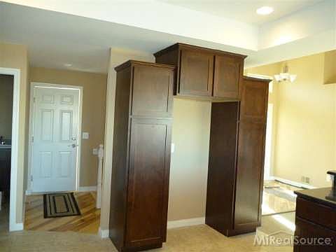 3rd image of 55161 Englewood Dr
