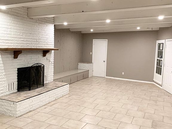 2nd image of 109 Poplar St