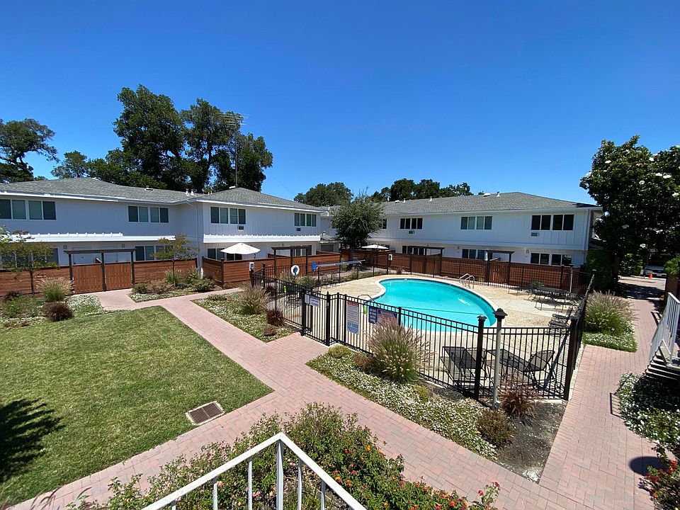 1st image of 517 Blossom Hill Rd APT D1