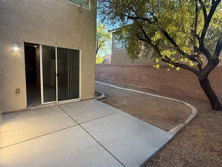 11999 Giles St — Photo 12