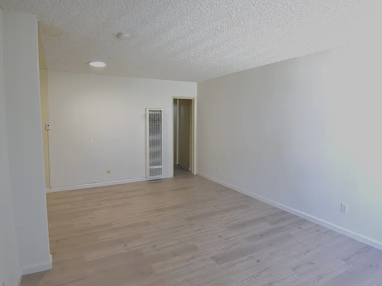 1015 E Lomita Ave #4 — Photo 9
