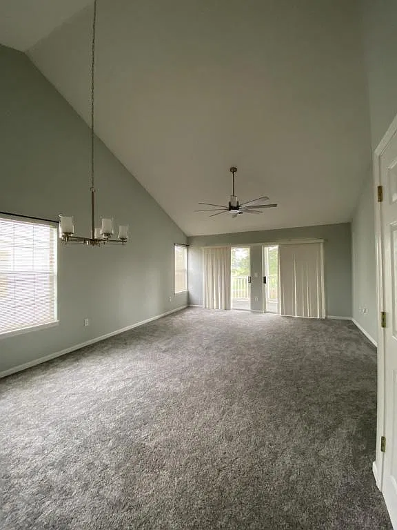 4980 Windsor Green Way, unit 301 — Photo 2