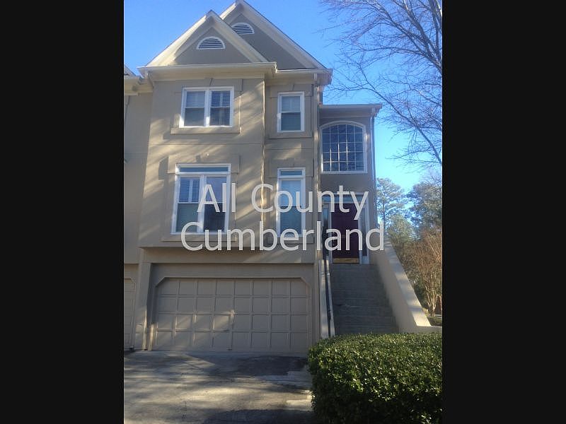 1st image of 2510 Oakwood Way SE