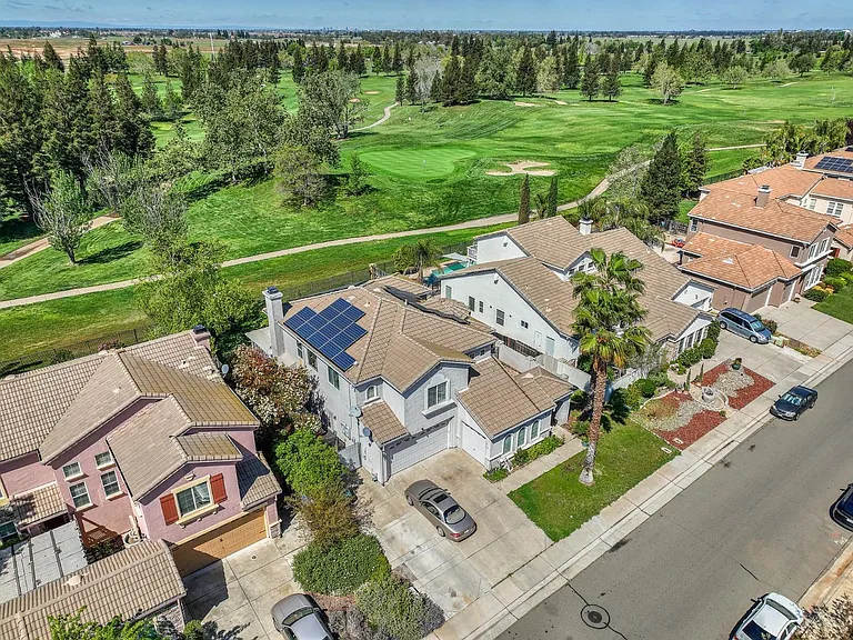 7820 Tigerwoods Dr — Photo 31