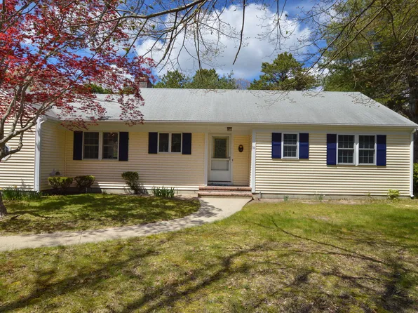 16 Monomoy Road, South Yarmouth, MA 02664