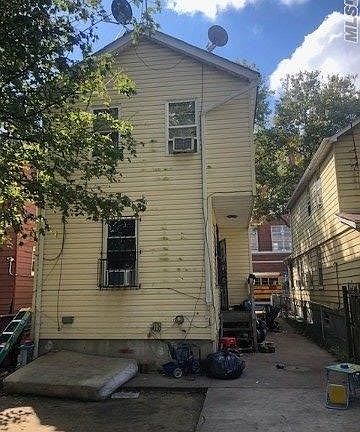 5th image of 109 Union Hall St #31