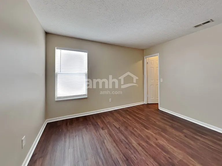 18834 Planer Dr — Photo 16