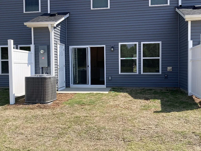 2309 Belterra Dr — Photo 16
