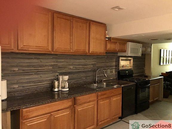 2nd image of 14881 Cherrydale Dr