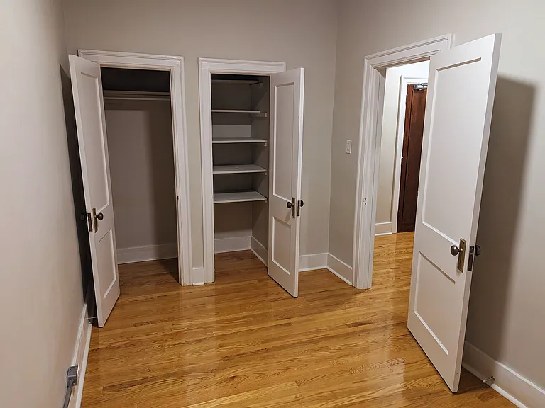 217 Sherbrook St — Photo 9