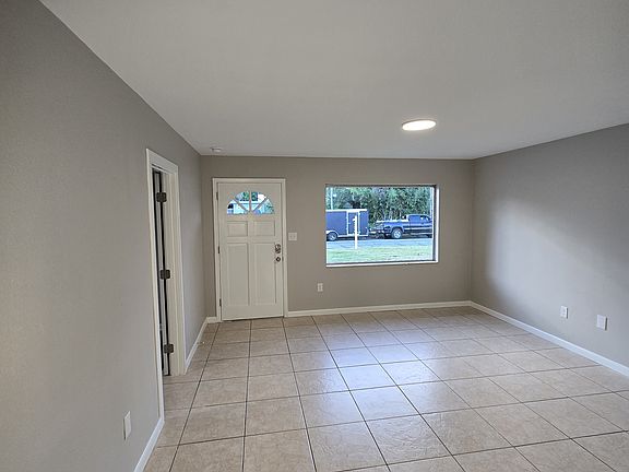 3rd image of 1857 Glenwood Dr