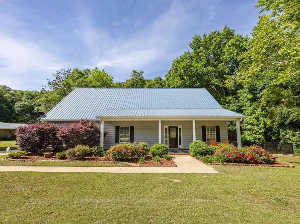 667 Fuller Rd, Taylor, AL 36301
