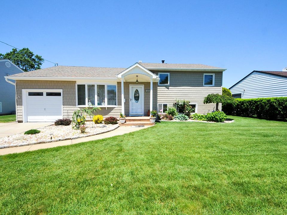 1st image of 48 Bayview Pl