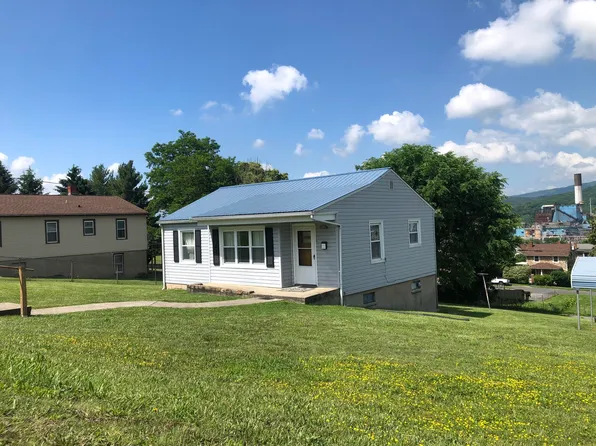 714 N Rockbridge Ave, Covington, VA 24426