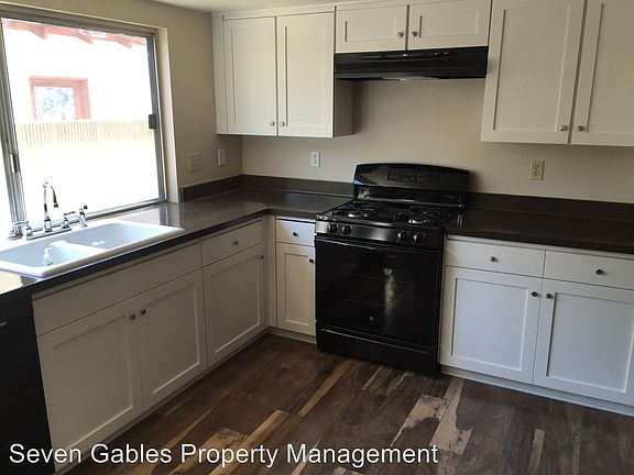 3rd image of 319 N Wrightwood St