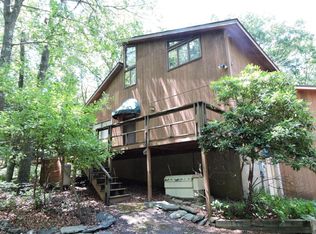 317 Forest Dr, Canadensis, PA 18325