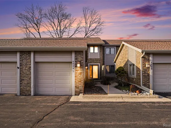 6824 Northcrest Way E, Clarkston, MI 48346