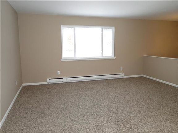 3rd image of 3605 Chesterfield Dr