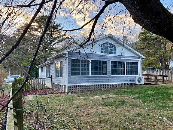 9002 Robinhood Drive