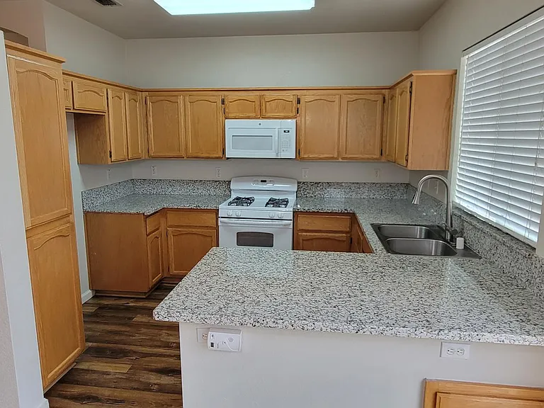 7758 Dersingham Dr — Photo 16