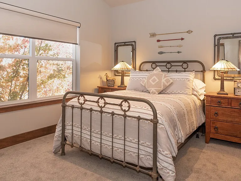 20766 NE Angora Ct — Photo 22