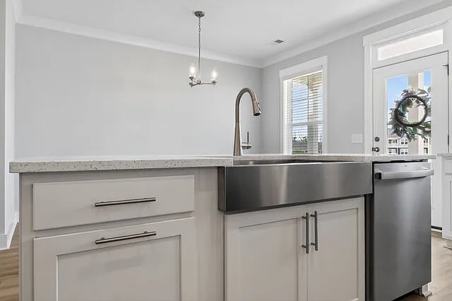 425 Parkside Cmns — Photo 10