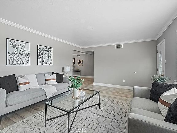 3rd image of 14618 Rayfield Dr #1