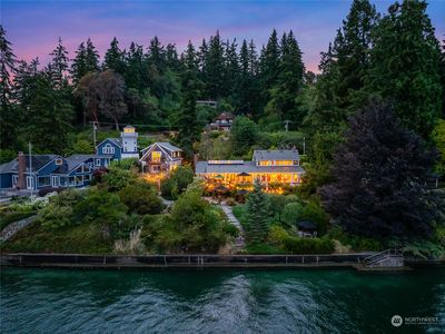 3086 Point White Drive NE, Bainbridge Island, WA, 98110