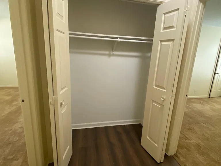 5211 Kimbark Woods Dr — Photo 16