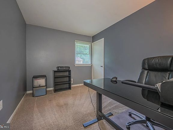 2nd image of 2893 Chalet Ct #2