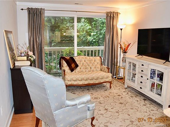 5th image of 980 Lindley St Unit 207G