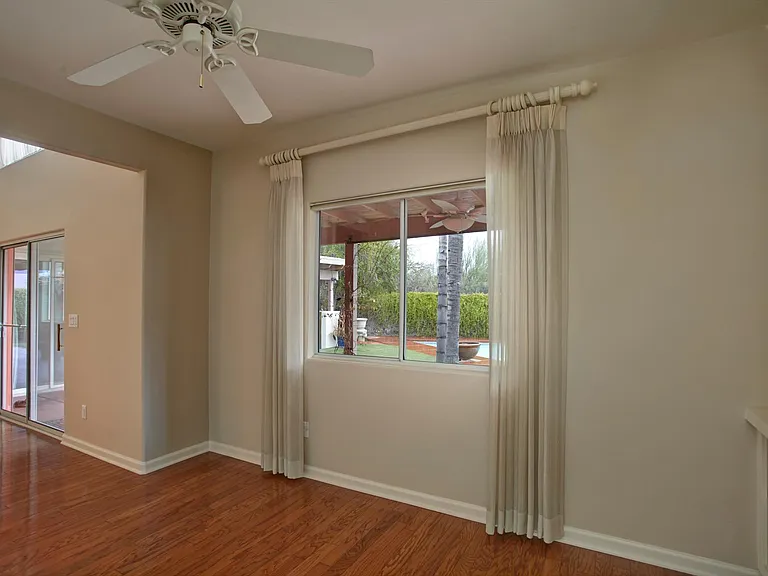 2952 N Saint Augustine Pl — Photo 12